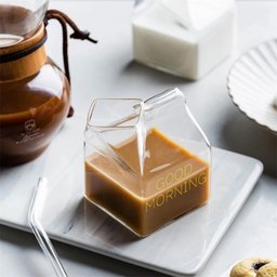 كأس زجاج بايركس على شكل علبة حليب Pyrex Glass Cup in the form of a milk box