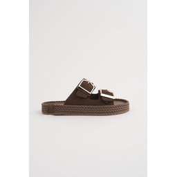 Muggo GOLDY - شبشب نسائي مريح بتصميم عصري ومشبكين قابلين للتعديل - بني Muggo GOLDY Women's Double Buckle Adjustable Comfort Sole Daily Slippers - Brown