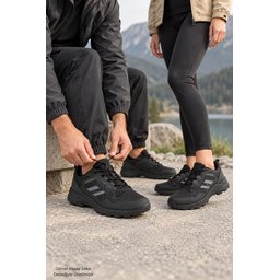 حذاء MUGGO TORVEX شتوي للجنسين برباط ونعل سميك للمشي والرحلات - أسود MUGGO TORVEX Unisex Winter Lace-Up Thick Sole Outdoor Trekking Boot - Black