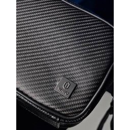 حقيبة يد ذكية بقفل بصمة الإصبع من WIWU Master Carbon لون أسود فاخر مقاوم للماء WIWU MASTER CARBON FINGERPRINT LOCK POUCH