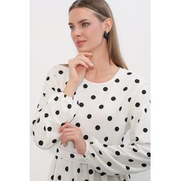 فستان نسائي طويل منسوج منقط 1525 - أبيض 1525 Women's Long Knitted Polka Dot Dress - White
