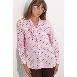 بلوزة نسائية منقطة بياقة وشاح 40007 - وردي Women's Polka Dot Scarf Collar Blouse 40007 - Pink