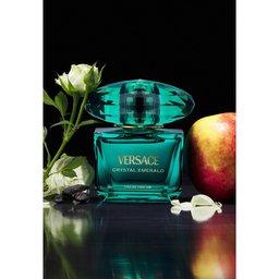 عطر كريستال إميرالد أو دو بارفيوم للنساء 90 مل من فيرساتشي Versace Crystal Emerald Eau de Parfum Women's Perfume 90ml