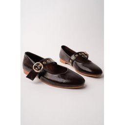 حذاء باليه نسائي Muggo DAISIE بمشبك ذهبي وحزام - بني Muggo DAISIE Women's Ballet Flats with Gold Buckle - Brown