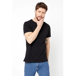 تي شيرت رجالي 100% قطن بقصة عادية وياقة دائرية - عبوة 5 قطع Men's 100% Cotton Regular Fit Crew Neck T-Shirt - 5 Pack