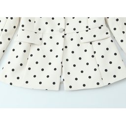 بليزر كلاسيكي أنيق بنقشة البولكا دوت من Polka Dot Blazer