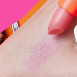  مرطب وتنت شفاه سحري  Tinted Lip Balm