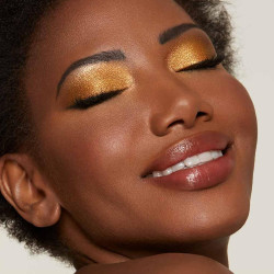 باليت للحواجب مع فرشة وملقط Eyebrow Design Set