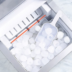 صانعة الثلج Ice Maker