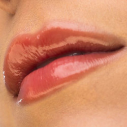 غلوس شفاه Plumping Lip Gloss