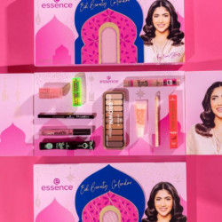 سيت مكياج 10 قطع Eid Beauty Calendar Gift 10 Pcs Set by Noor Stars