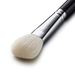 فرشاة كونتور الزاوية الصغيرة F610 Small Angled Contour Brush F610