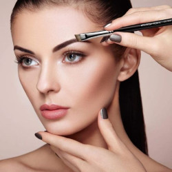 فرشاة الحواجب المائلة E837 ANGLED EYE BROW BRUSH E837