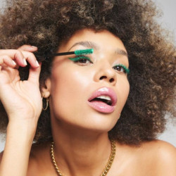 سيت ماسكارا وقلم كحل مات باللون الاخضر Mascara & Matte Eyeliner-Green