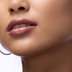 ملمع ومكبر شفاه ميلت آند بلمب Melt & Plump Juicy Lip Plumper