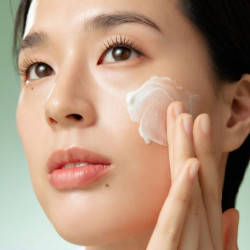 كريم مرطب ومهدئ بمستخلص السنتيلا 50 مل Wonder Releaf Centella Cream Unscented 50ml