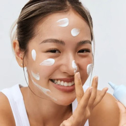 واقي شمس بخلاصة الأرز + فيتامين ب5 (SPF50+ PA++++) Relief Sun Aqua-Fresh: Rice + B5 (SPF50+ PA++++)