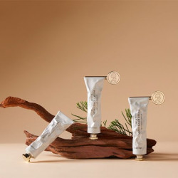 كريم مرطب لليدين بعطر زهر الأوسمانثوس الحلو Tuileries Garden Moist Hand Cream
