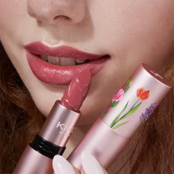 أحمر شفاه مرطب Days In Bloom Hydra-Glow Lipstick
