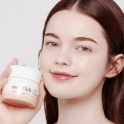 كريم مرطب بالكولاجين Moistfull Collagen Cream