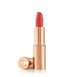 احمر شفاه كريمي مات Matte Revolution Lipstick
