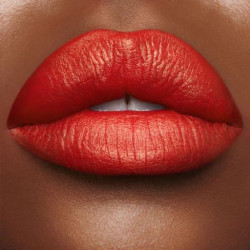 احمر شفاه كريمي مات Matte Revolution Lipstick