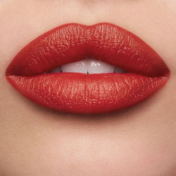 احمر شفاه كريمي مات Matte Revolution Lipstick