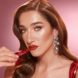 احمر شفاه كريمي مات Matte Revolution Lipstick