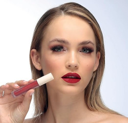 احمر شفاه سائل مات Matte Liquid Lipstick