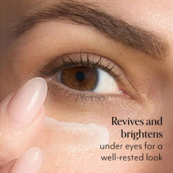 كريم مرطب ومفتح للبشرة بفيتامين C وثلاثي الببتيد Brightening Moisturizer with Vitamin C + Tri-Peptides