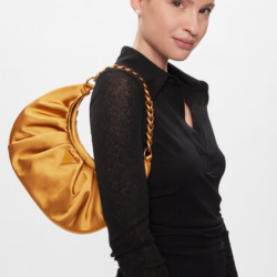 حقيبة كتف نسائية ستن Tori Satin Shoulder Bag