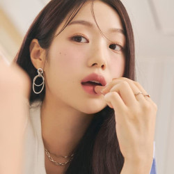 أحمر شفاه مات Matte Lipstick