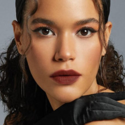 أحمر شفاه مطفي Matte Lipstick