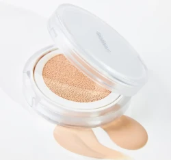 فاونديشن كوشن إيسنس Radiant Pure Essence Cushion
