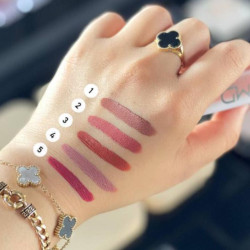 أحمر شفاه مات Long-Lasting Matte Lipstick