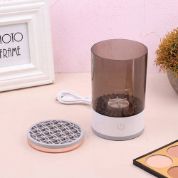 جهاز تنظيف فرش المكياج makeup brush cleaner