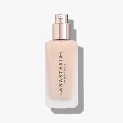 فاونديشن مات Impeccable Blurring Second Skin Matte Foundation