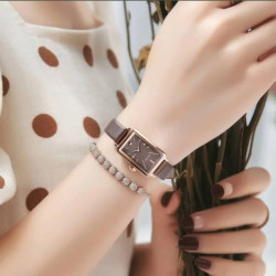 ساعة نسائية من جوليوس الكورية جاي اي941 دي سير جلد اصفر ذهبي مينا زرقاء فاتح JULIUS Watch JA-941 for Women - Analog, Leather - Yellow - Blue