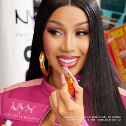 غلوس مكبر للشفاه Duck Plump Lip Gloss