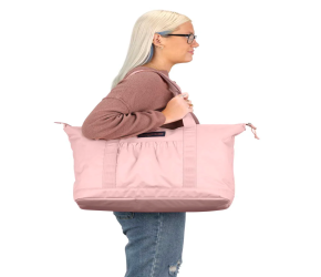جان سبورت -حقيبة الكتف اليومية - وردي Jansport - Daily Tote - Misty Rose
