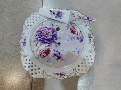 ماعون ستاند كيك وملعقته + هدية مفاجأة Cake stand + Mystery Gift