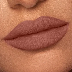 أحمر شفاه سائل كريمي مات Creamy Matte Lipstick