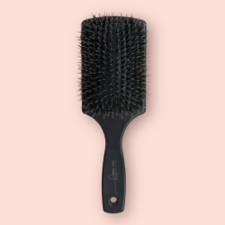 فرشاة شعر من نور يونس Nour Younes Hair Brush