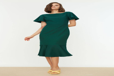 فستان ميدي منسوج بقصة ضيقة وتفاصيل كشكش Fitted Flounce Detail Midi Woven Dress