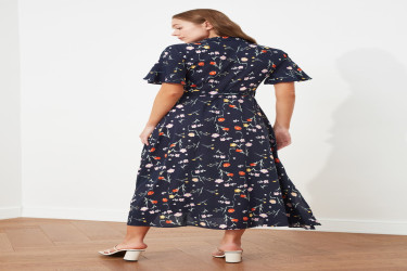 فستان قميص ميدي منسوج بحزام وفتحة جانبية وطبعة زهور Belted Slit Floral Print Midi Woven Shirt Dress