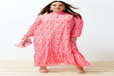 فستان محتشم منسوج بطبعة زهور وحافة مكشكشة Floral Print Ruffle Hem Modest Woven Dress