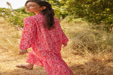 فستان محتشم منسوج بطبعة زهور وحافة مكشكشة Floral Print Ruffle Hem Modest Woven Dress