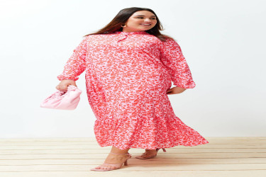 فستان محتشم منسوج بطبعة زهور وحافة مكشكشة Floral Print Ruffle Hem Modest Woven Dress