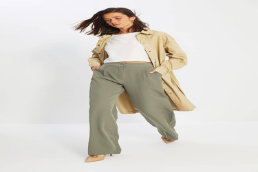 بنطلون منسوج بأرجل واسعة وخصر مرتفع High Waist Wide Leg Woven Trousers