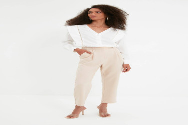 بنطلون منسوج بقصة سيجارة وخصر مرتفع High Waist Cigarette Woven Trousers